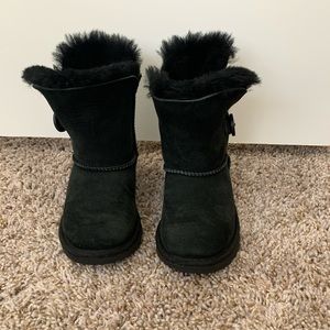 Black Ugg boots